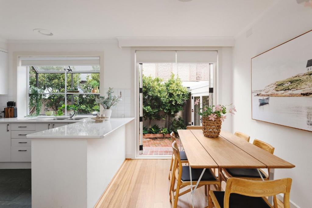 Aspendale House | Boutique Stays - Rest Ashored