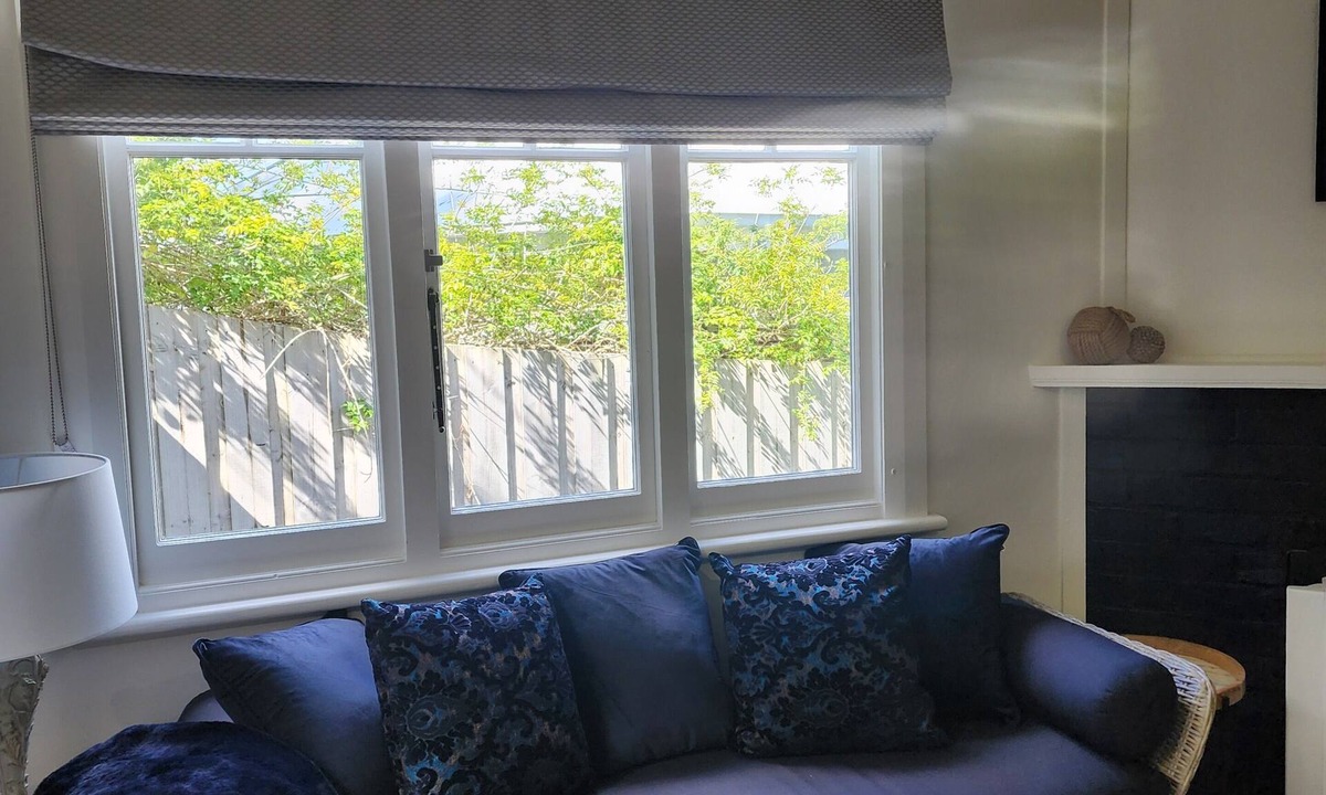 Sandy Bay House | Bowen Toft Villa- home-from-home (FIFO friendly)