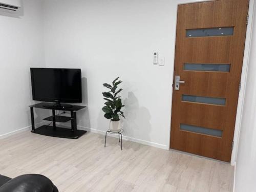 Bracken Ridge Apartment | Bracken Ridge 2BR Entire Home, Self Check-In, Parking