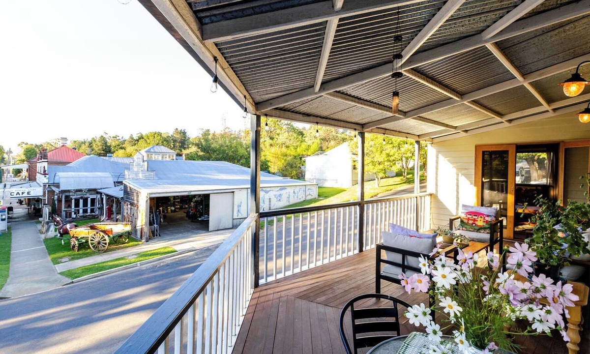 Candelo Cottage | BRAEMAR HOUSE | Historic Village Stay with Verandah Charm