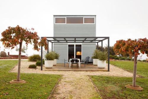 Elevated Plains House | Breakneck Gorge Akora