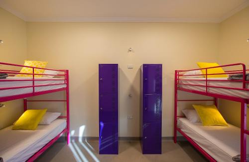 Kangaroo Point Hostel | Breeze Lodge