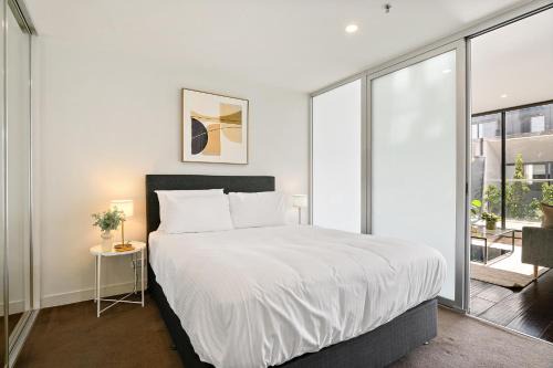 Flemington Apartment | Bright 1BR Apartment Near Maribyrnong River