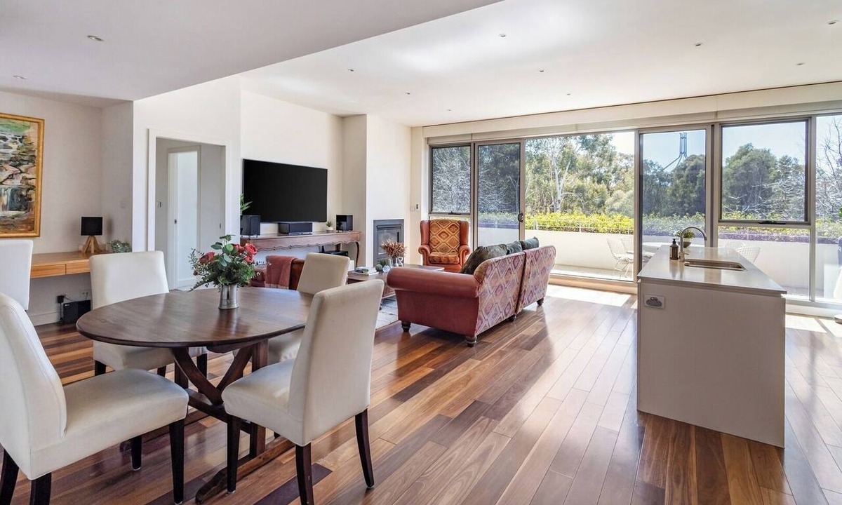 Forrest Apartment | Bright and Spacious Penthouse by Parliament House