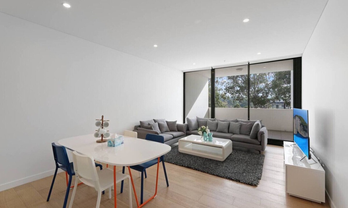 Gordon Apartment | Bright & Stylish 2-Bedroom Escape in Gordon