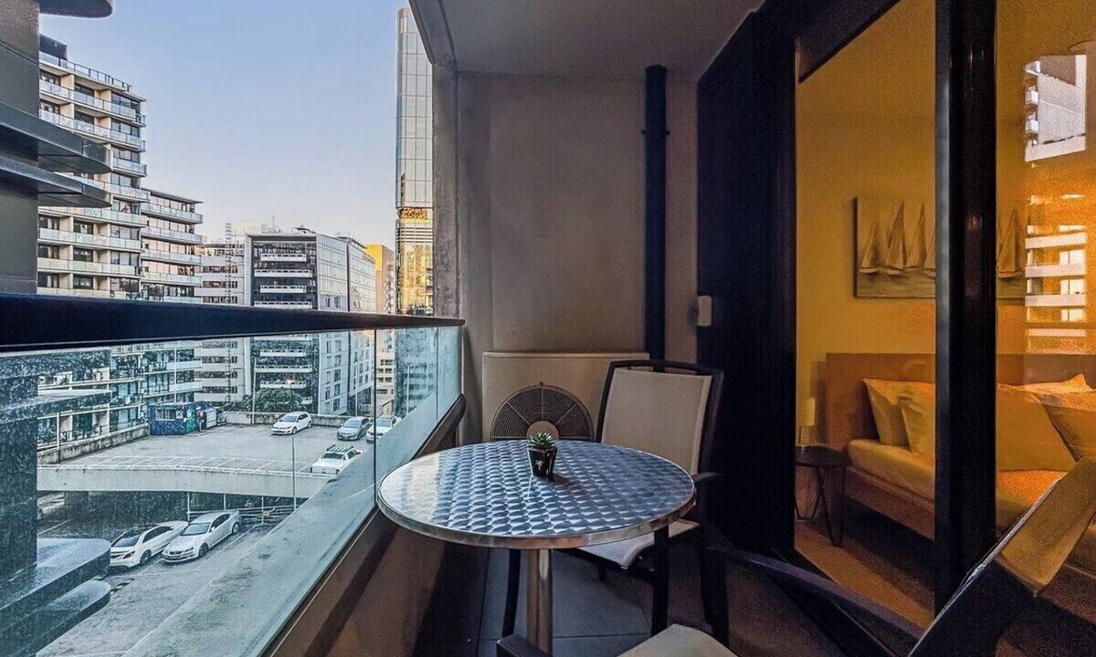 South Yarra Apartment | Brightly place 1BR1BA in Southyarra WIFI Balcony