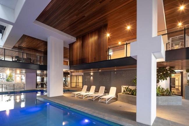 South Brisbane Apartment | Brisbane Skyline View 2Beds River view Apt