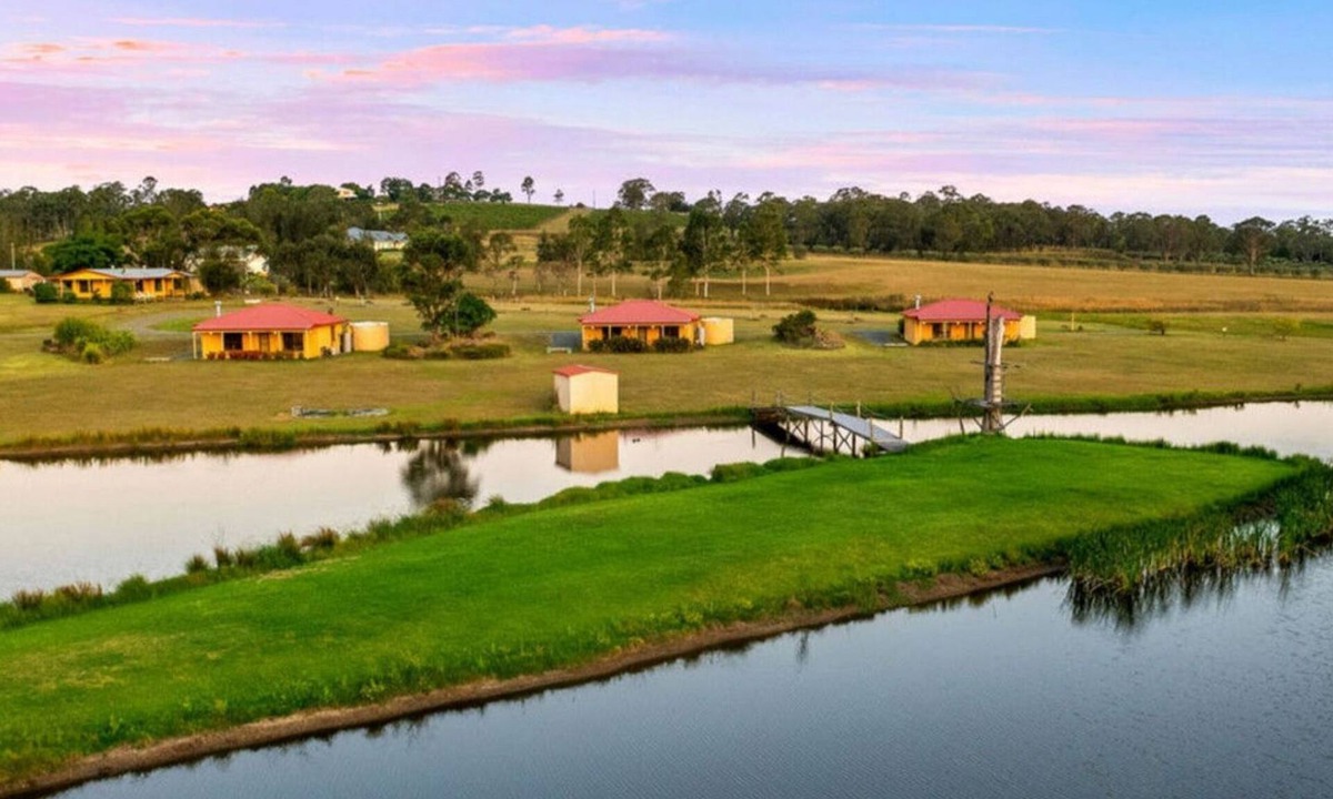 Rothbury Villa | Broken View Mountain Estate
