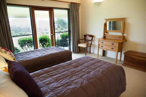 Lovedale House | Burncroft Guesthouse
