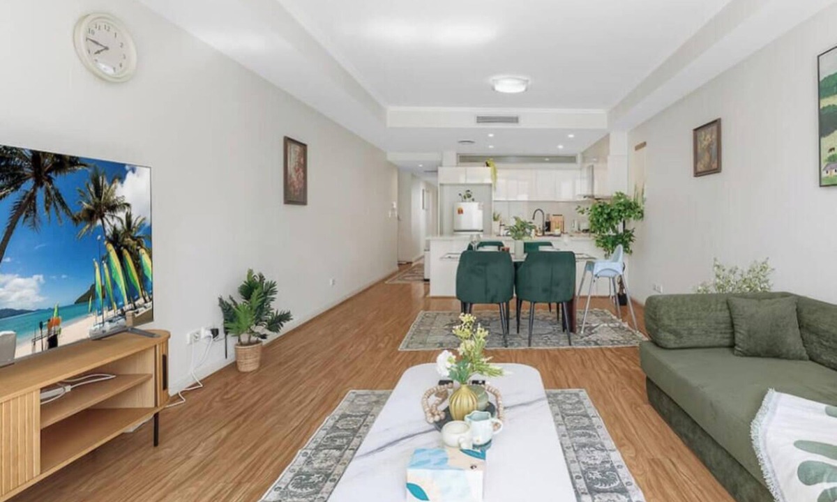 Burwood Apartment | Burwood 3BR | Near Station&Westfield& burwood park