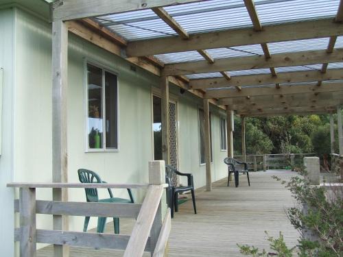 Portland West House | Bushland Retreat