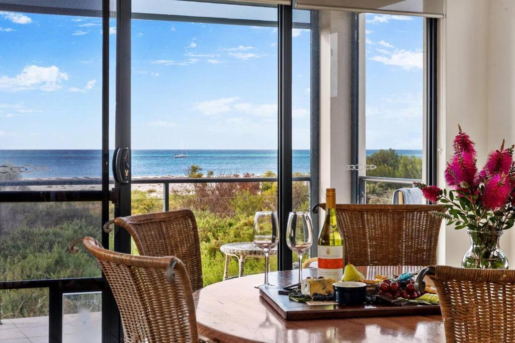 Geographe House | Busselton Beachfront Family Holiday Home
