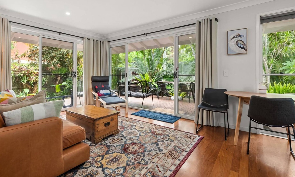 Suffolk Park Apartment | Byron Bay Accom - Kookaburra Beachside Apartment - 176 Alcorn Street - Suffolk Park