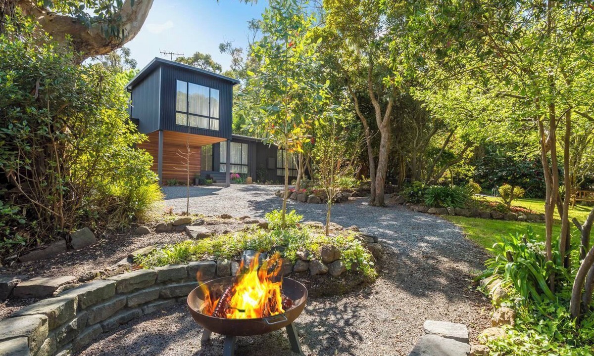Mount Macedon Villa | Camellia Grove Retreat