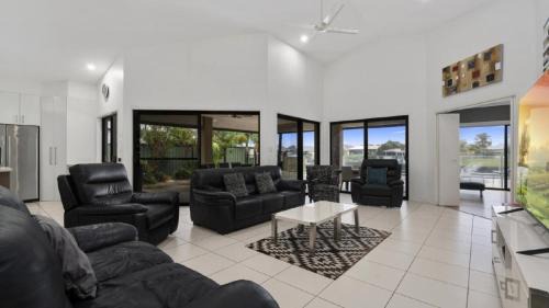Banksia Beach House | Canal Serenity Retreat