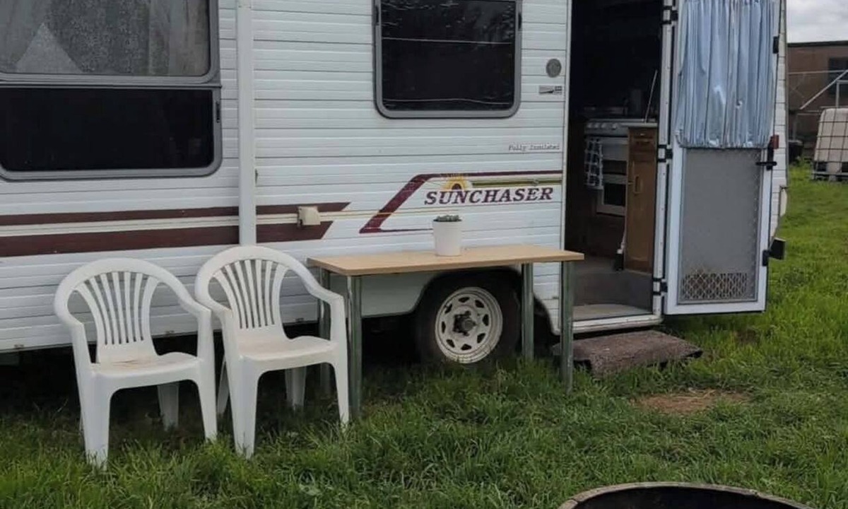 Erith House | Caravan For Two 10m South Of Balaklava