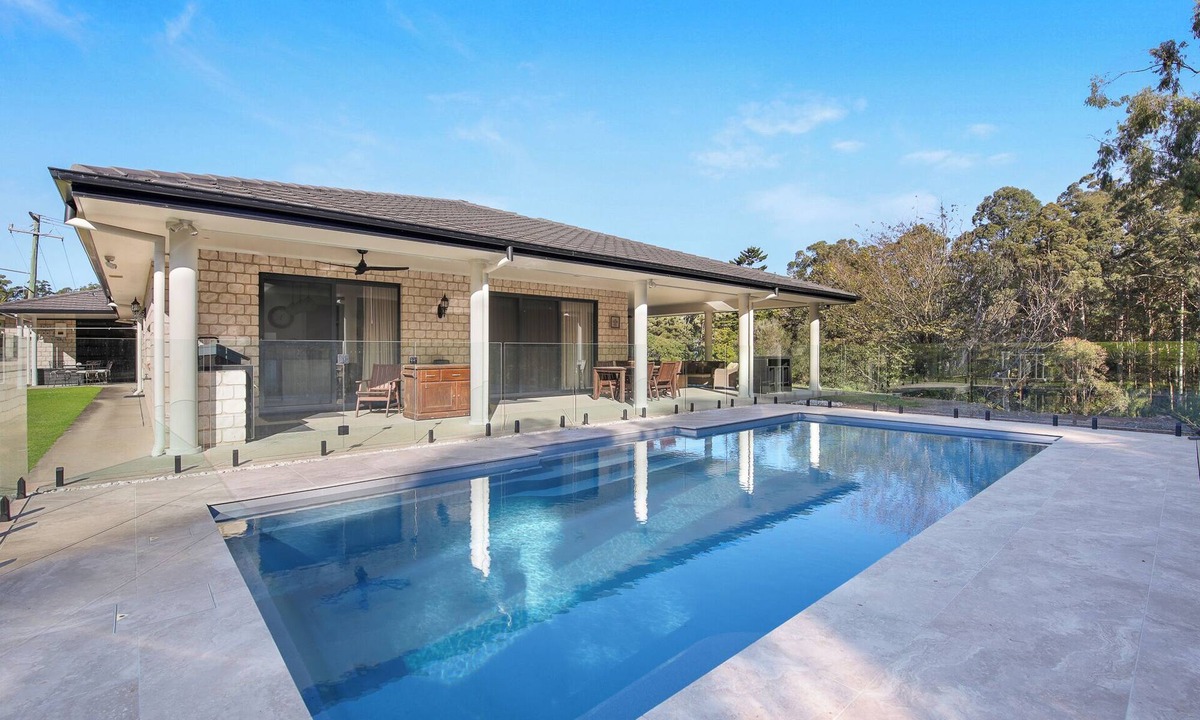 Korora House | Casa Paradiso - Luxury 5 Bedroom Rural Retreat
