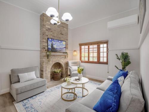 Highgate Hill House | Charming 3BR Inner City Haven Highgate Hill