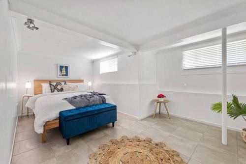 Kedron House | Charming 5BR Family Home w/Pool 10min from Airport