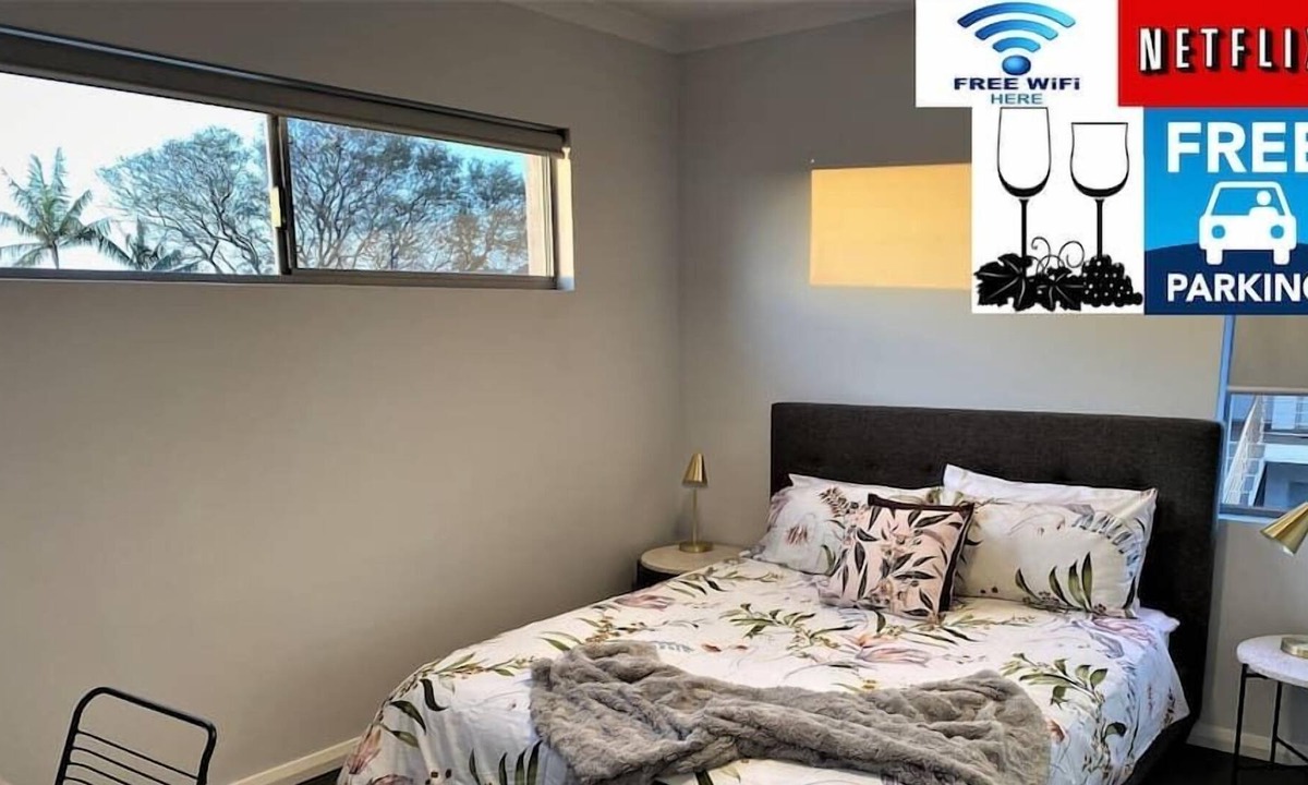 Cloverdale Apartment | Chic 2Bed Close Airport Shops NETFLIX WIFI WINE