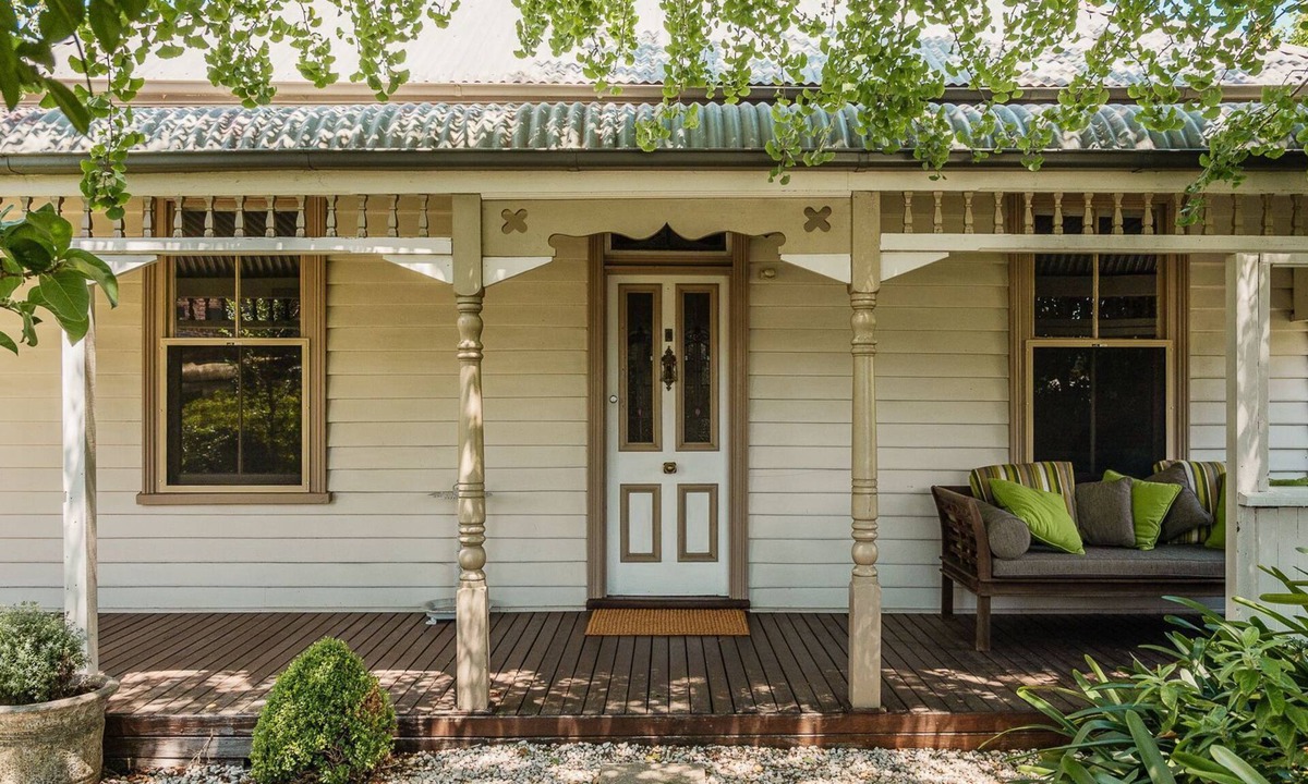 Berry House | Circa 1890 by Latitude South Coast