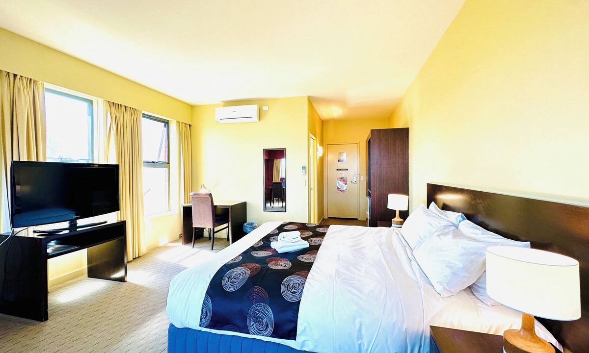 Bakery Hill Hotel | City Views Ballarat