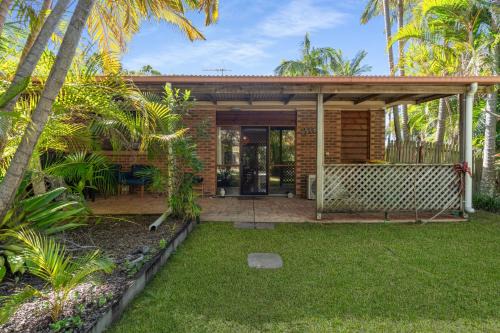 Wellington Point House | Classy Resort Feel Home