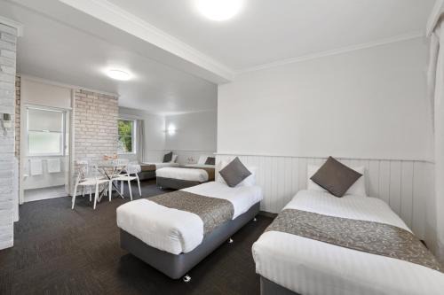Launceston CBD Hotel | Coach House Launceston