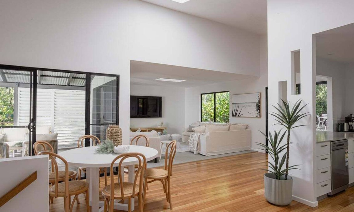 Mount Coolum House | Coastal Canopy - your doorstep to Mount Coolum