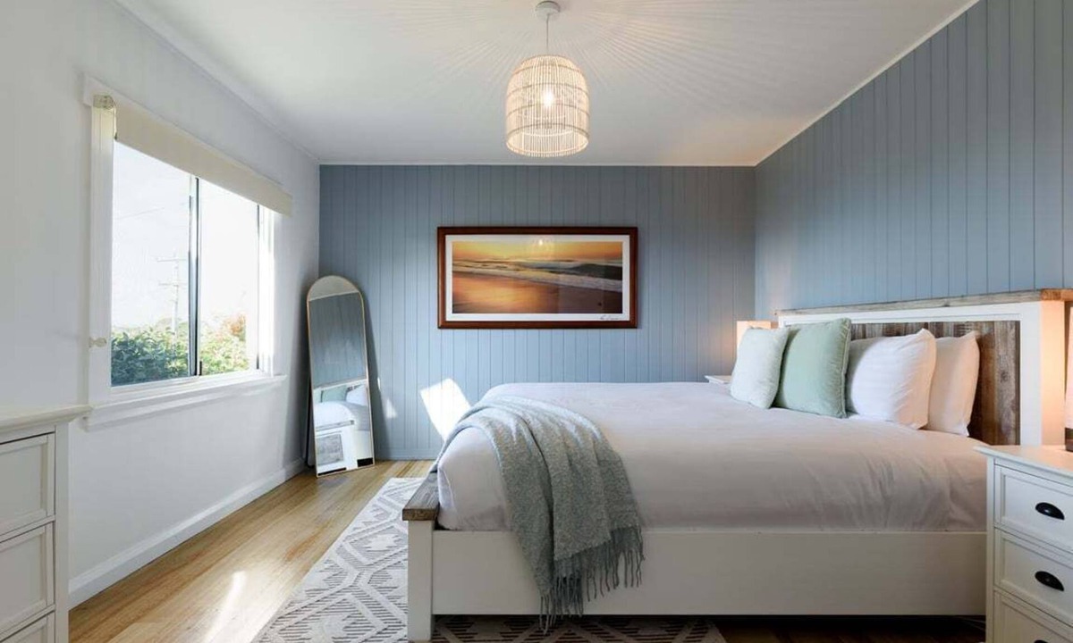 Bridport House | Coastal Retreat w/Deck and Family Rooms