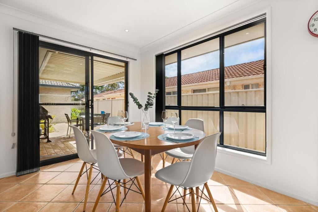 Vincentia Villa | Coastal Villa by Experience Jervis Bay