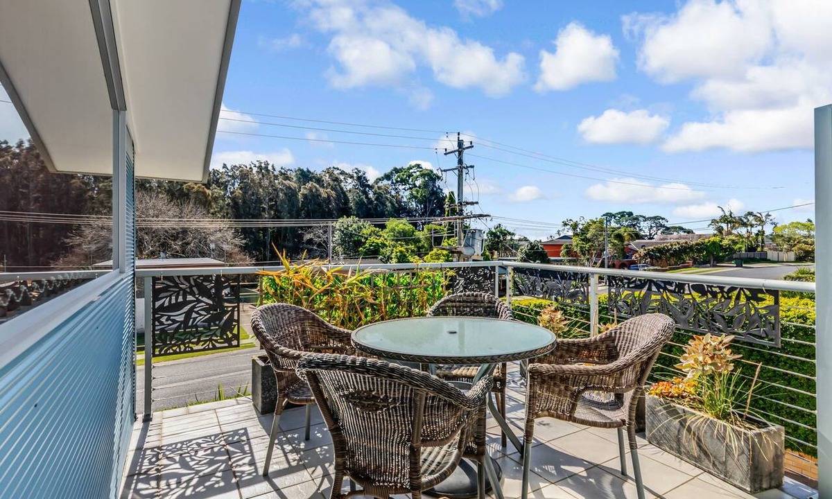 Batehaven House | Coastal Vista Escape | Batehaven