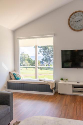 Lovedale House | Coopers Lodge, Lovedale - A rural escape in the heart of wine country