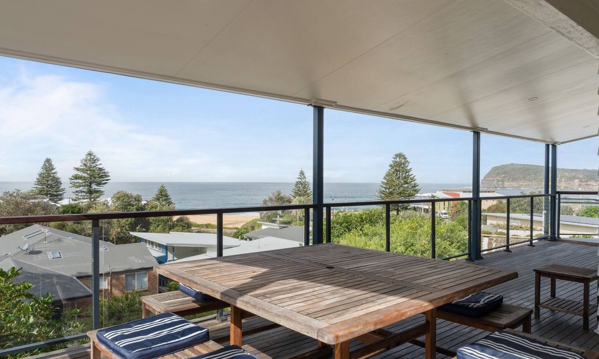 Copacabana House | Copa Panorama Retreat Estate