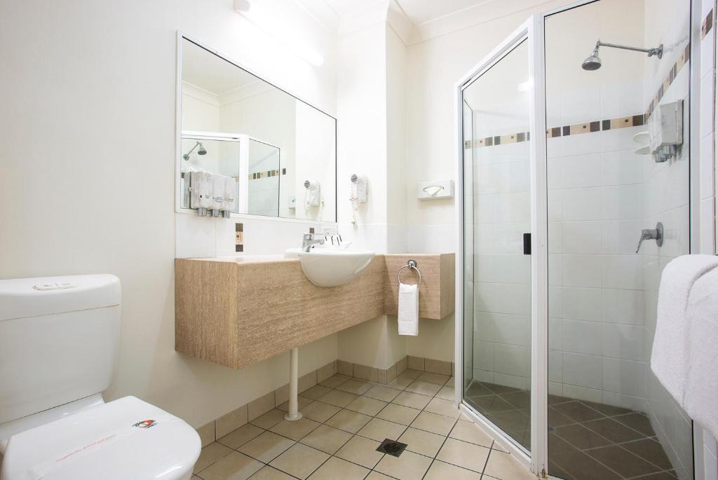 West Mackay Hotel | Coral Cay Resort