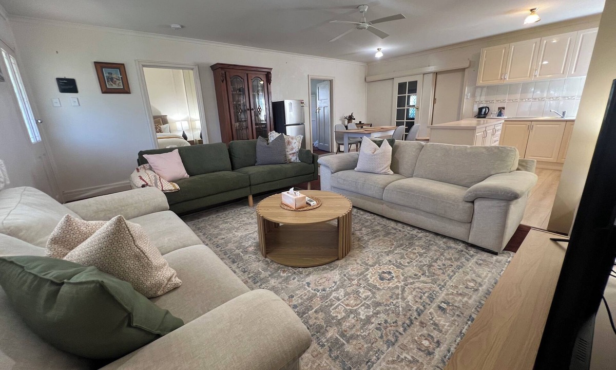 Ararat Cottage | Cosy Heritage Cottage