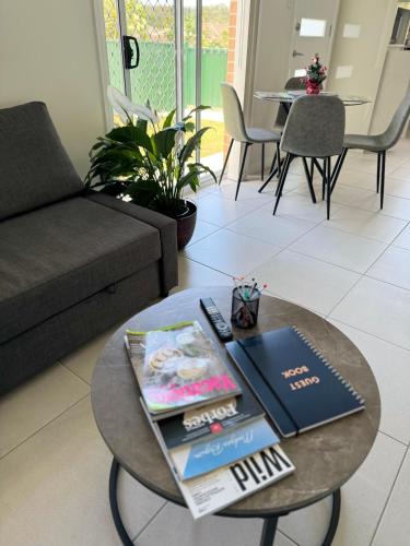 Baulkham Hills Villa | Cosy Sunlit Home Away from Home