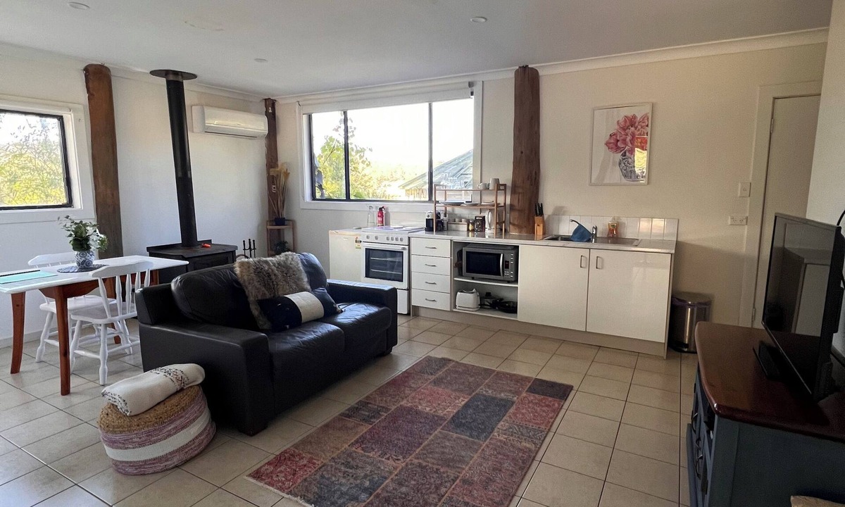 Wollombi Other | Cottage 1 close to 4 wedding venues and town centre