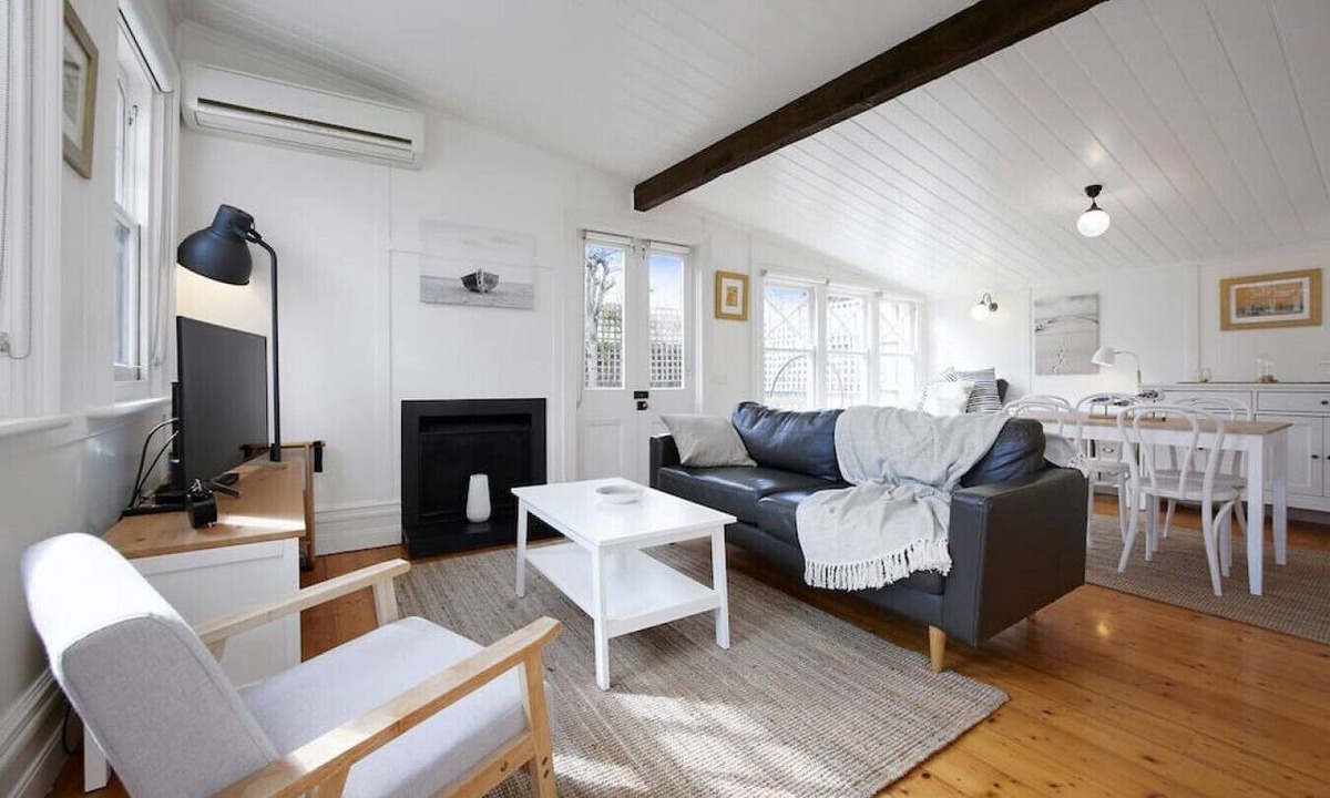Brunswick Cottage | Country Cottage Heart of Brunswick