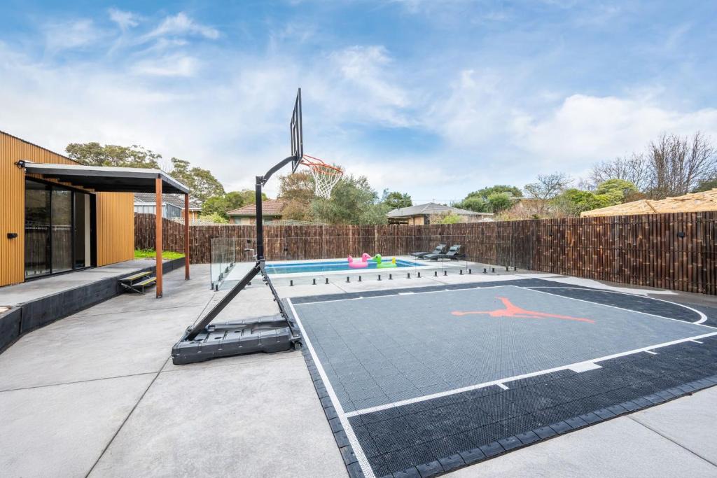 Rosebud House | Courtside Cabana - Pool, Basketball & Pet Friendly
