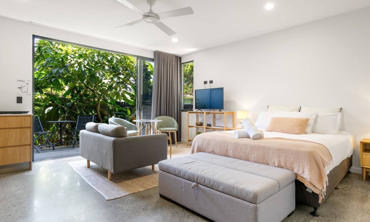 Lennox Head Apartment | Crows Nest in the heart of Lennox Head Village