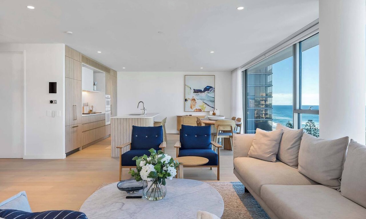 Burleigh Heads Apartment | Dali by Khove
