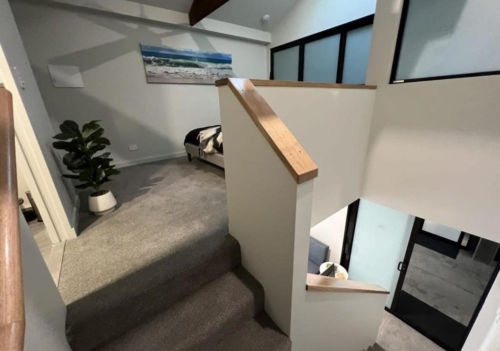 Devonport Apartment | Devonport Loft Apartment AC Great Location!