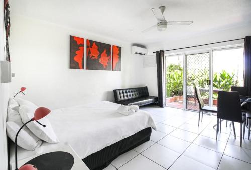 Dolphin Heads Apartment | DHR U120 - The Oceana