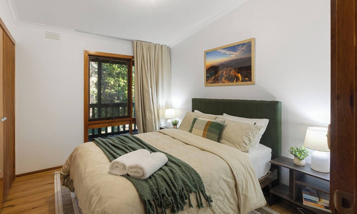 Sawmill Settlement House | Diamond Lodge: 3 BR, 1 BA House in Sawmill Settlement, Sleeps 8