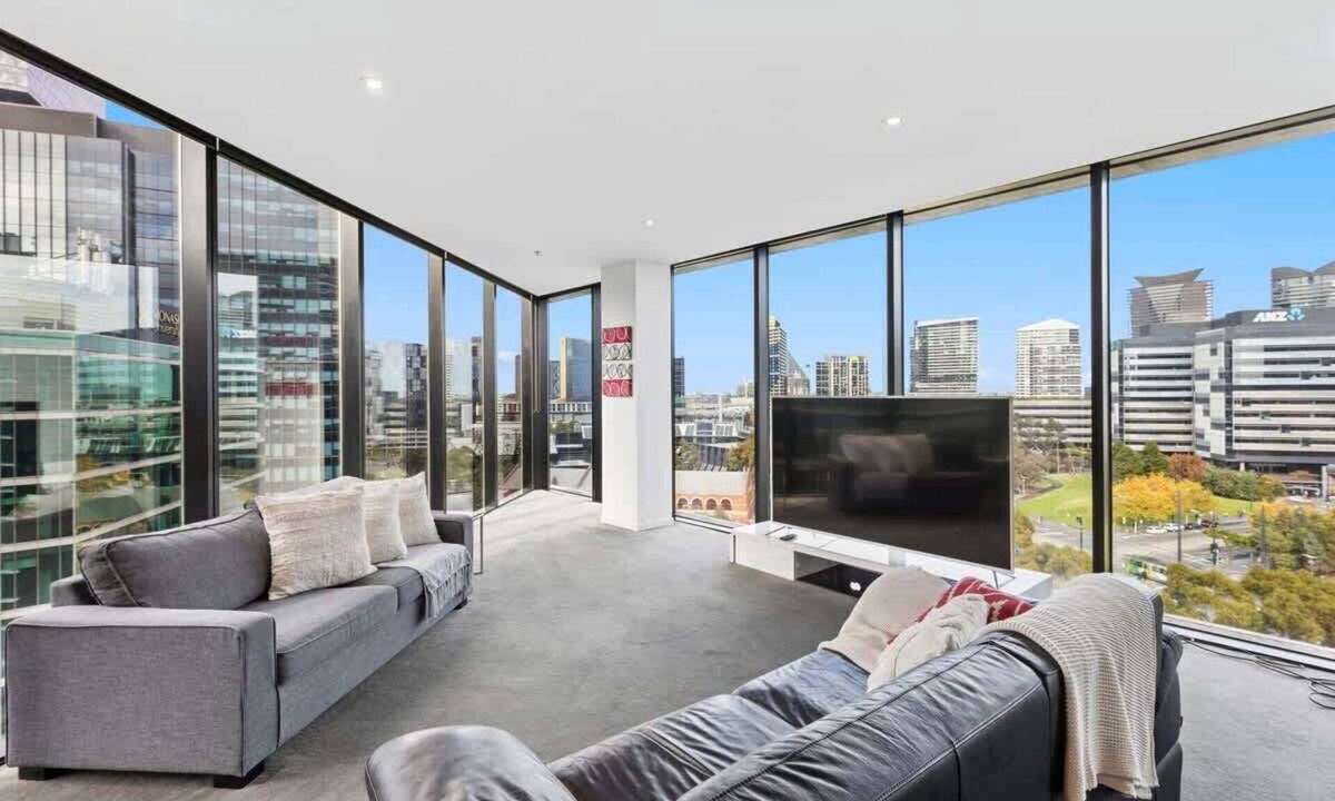 Docklands Apartment | Docklands City Escape Views, Pool, Gym & Parking