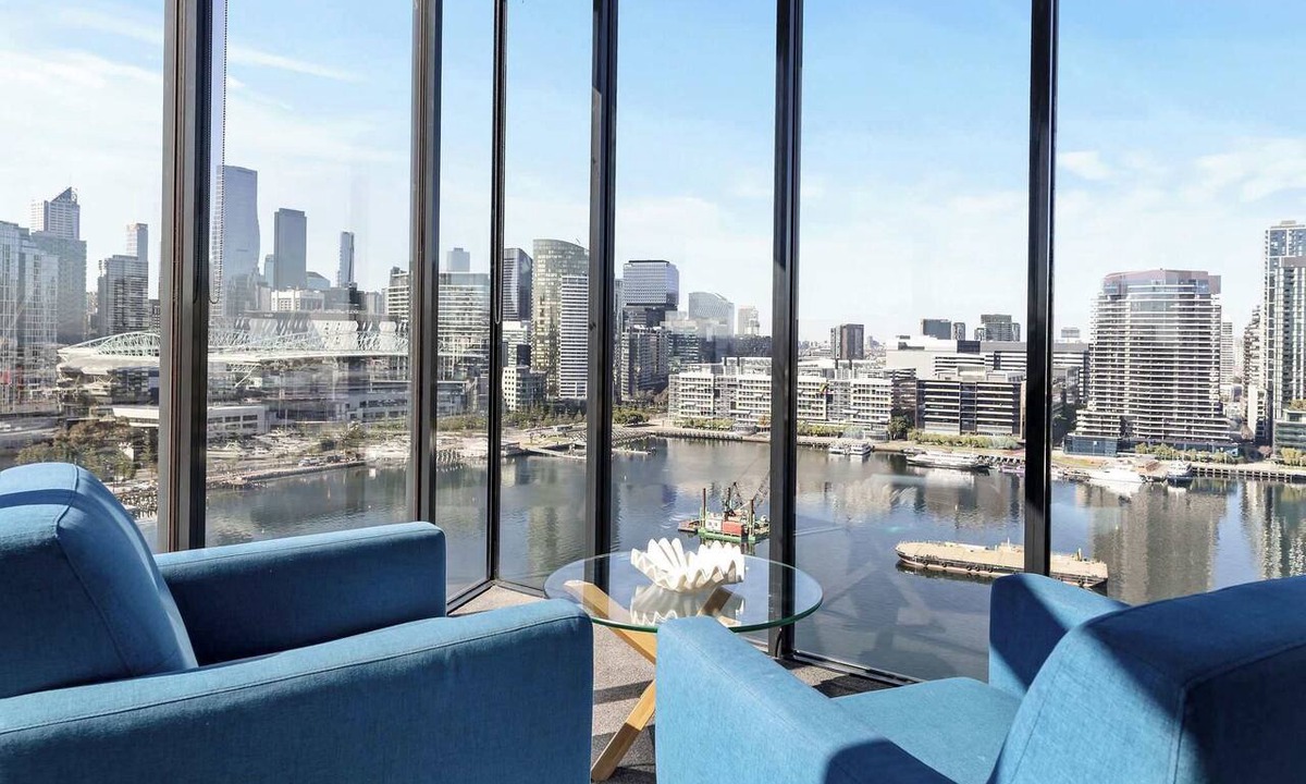 Docklands Apartment | Docklands Harbour View 3BR with Free Parking