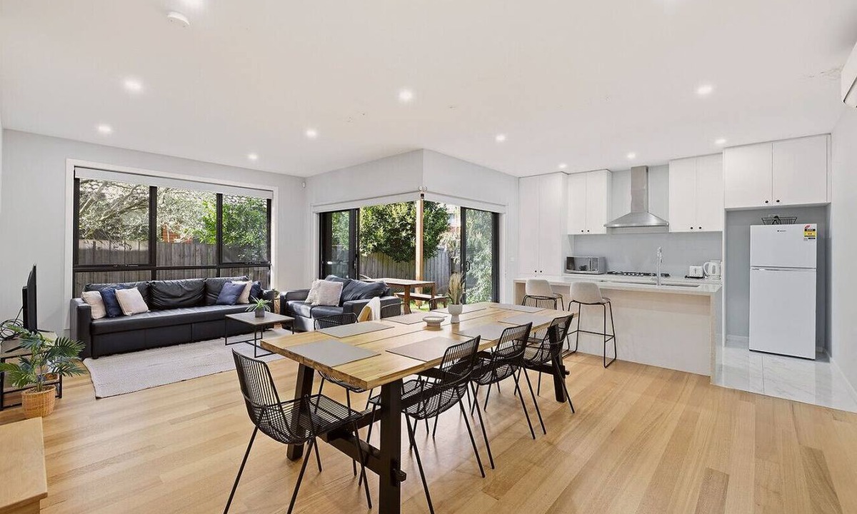 Clayton House | Domi Rentals - The Ormond House