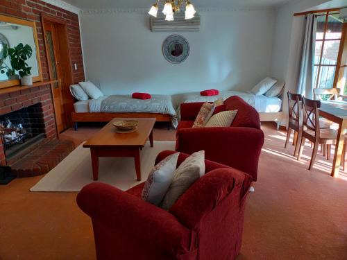 Mount Clear House | Dunstans Guest House