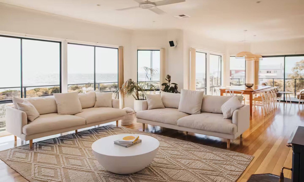 Koolywurtie House | Dusk at Bluff Beach